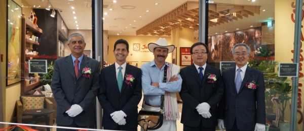 Embajada de Colombia en la República de Corea participó en la inauguración de tienda Juan Valdez en Seúl